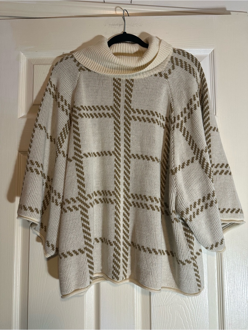 JODIFL Cream and Tan Plaid Turtleneck Sweater
